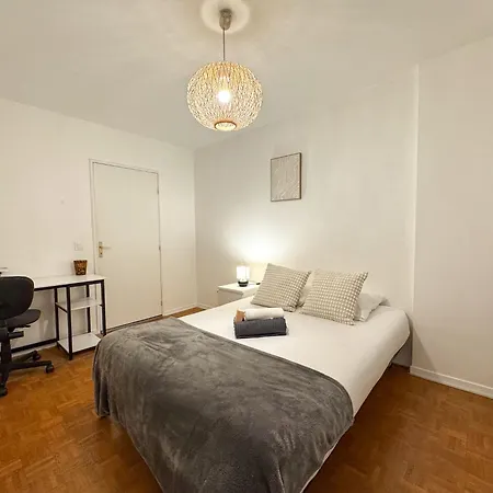 Apartment Le Boheme Roosevelt - T4 Tram Eurexpo-ol Valley Bron