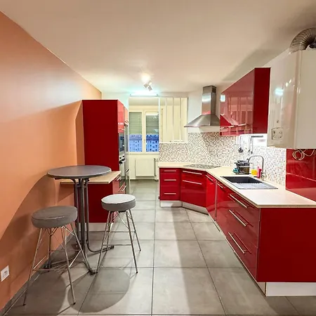 Apartment Le Boheme Roosevelt - T4 Tram Eurexpo-ol Valley *
